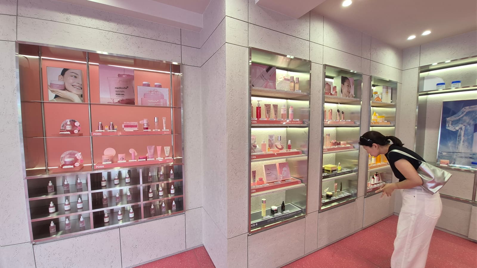 The taxonomy is ingredient and concern, in English — a dispensary logic, not a narrative one.